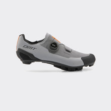 Load image into Gallery viewer, DMT KM30 MTB Shoe