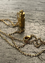 Load image into Gallery viewer, Necklace Bidon
