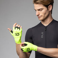 Load image into Gallery viewer, VELOCISSIMO TT GLOVE