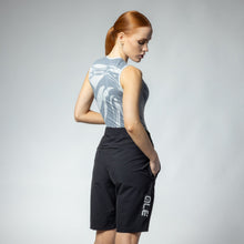 Load image into Gallery viewer, SIERRA WOMEN'S GRAVEL SHORT