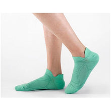 Load image into Gallery viewer, Professional Thin Anti-slip Breathable No Sweat Sports Running Socks