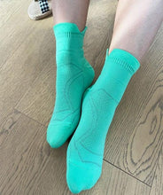 Load image into Gallery viewer, Professional Thin Anti-slip Breathable No Sweat Sports Running Socks