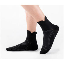 Load image into Gallery viewer, Professional Thin Anti-slip Breathable No Sweat Sports Running Socks