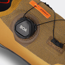 Load image into Gallery viewer, DMT KM30 MTB Shoe
