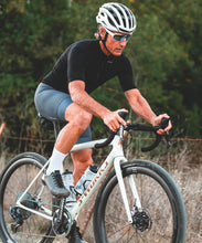 Load image into Gallery viewer, Voler M. LIGHTWEIGHT MERINO JERSEY - BLACK
