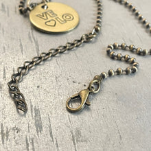 Load image into Gallery viewer, Charm Allez Allez
