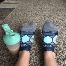 Load image into Gallery viewer, Navy &amp; Mint - Elite Running Socks
