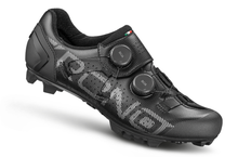 Load image into Gallery viewer, CRONO CX1 MTB Cycling Shoes - Black - size 45.5 only
