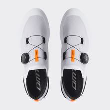 Load image into Gallery viewer, DMT KR30 Road Shoe
