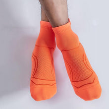 Load image into Gallery viewer, Professional Thin Anti-slip Breathable No Sweat Sports Running Socks
