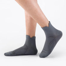 Load image into Gallery viewer, Professional Thin Anti-slip Breathable No Sweat Sports Running Socks
