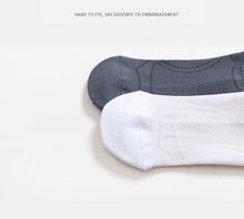 Load image into Gallery viewer, Professional Thin Anti-slip Breathable No Sweat Sports Running Socks
