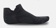 Load image into Gallery viewer, Professional Thin Anti-slip Breathable No Sweat Sports Running Socks
