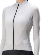 Load image into Gallery viewer, Women's TVI Lightweight Cooling Long-Sleeve Cycling Jersey
